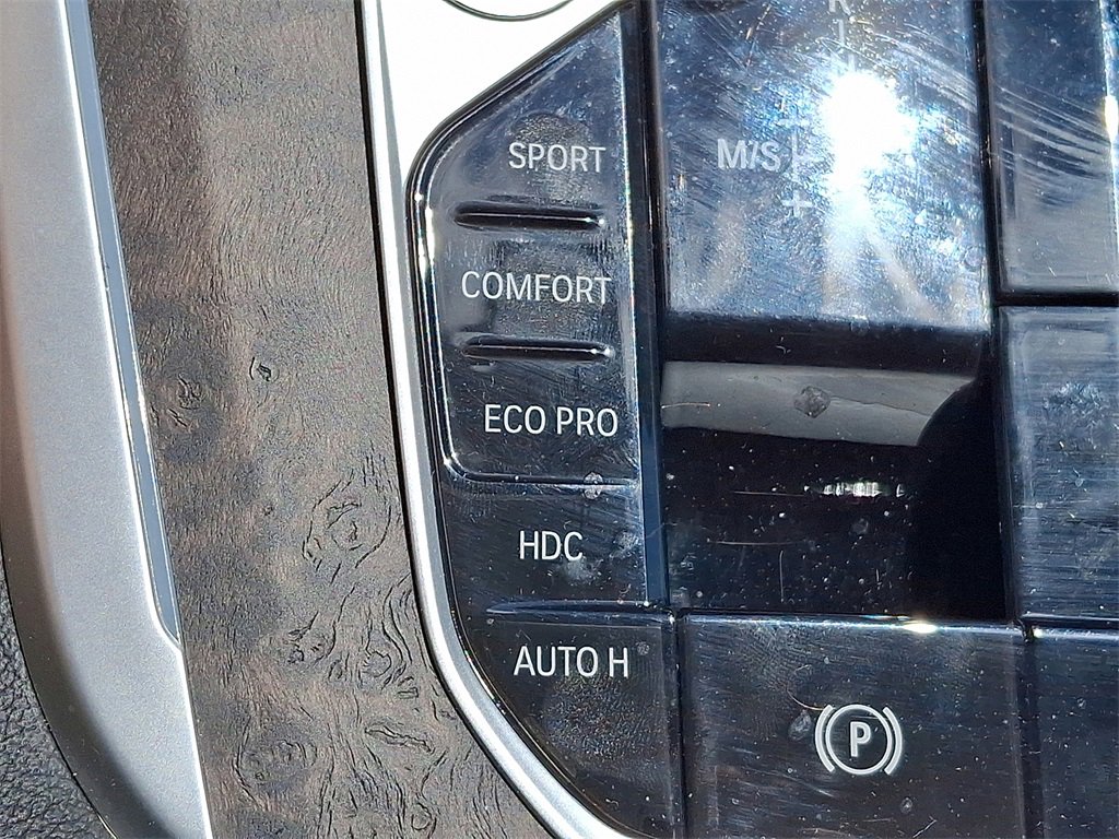 Used 2022 BMW X5 xDrive40i w/ Premium Package image 28