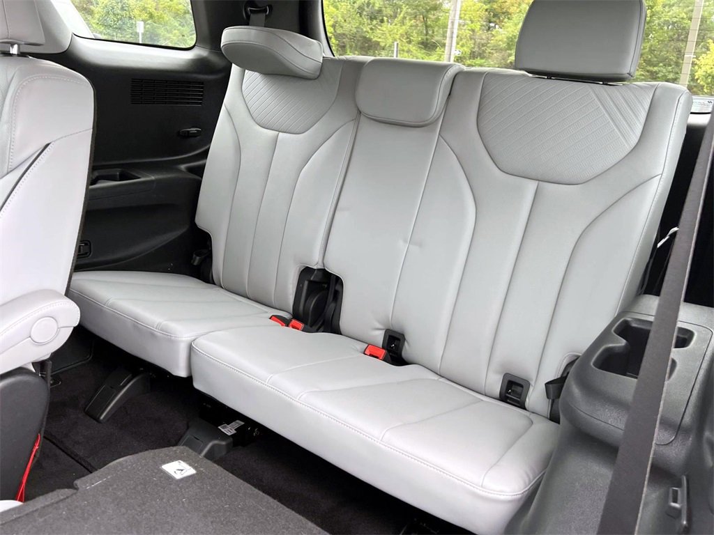 Certified 2023 Hyundai Palisade SEL image 13