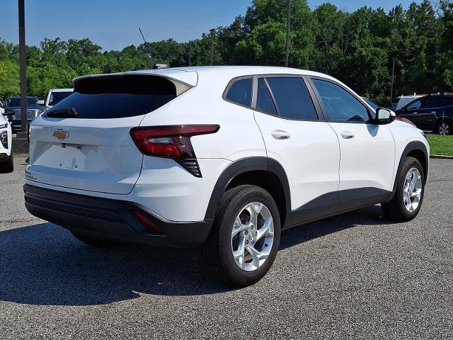Certified 2025 Chevrolet Trax LS w/ LS Convenience Package FWD image 6