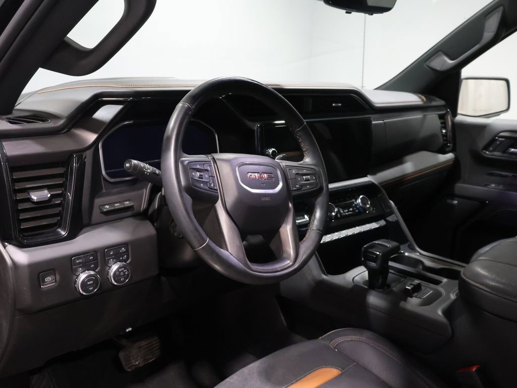 Used 2024 GMC Sierra 1500 AT4 w/ Technology Package image 19