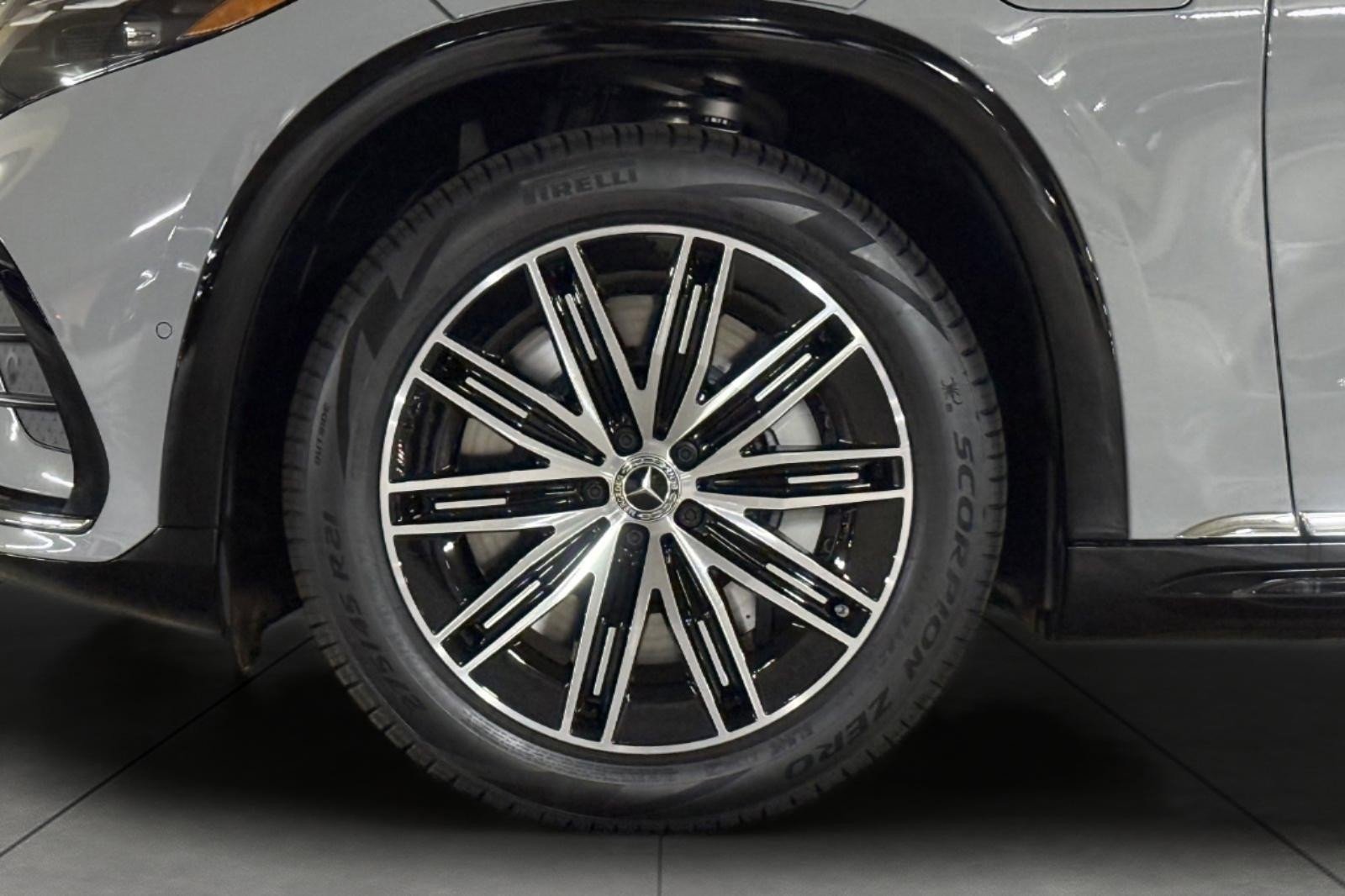 New 2026 Mercedes-Benz EQS 550 4MATIC SUV image 27