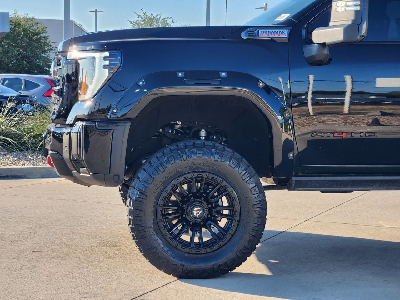 Used 2025 GMC Sierra 2500 AT4 w/ AT4 Premium Plus Package AWD/4WD image 8