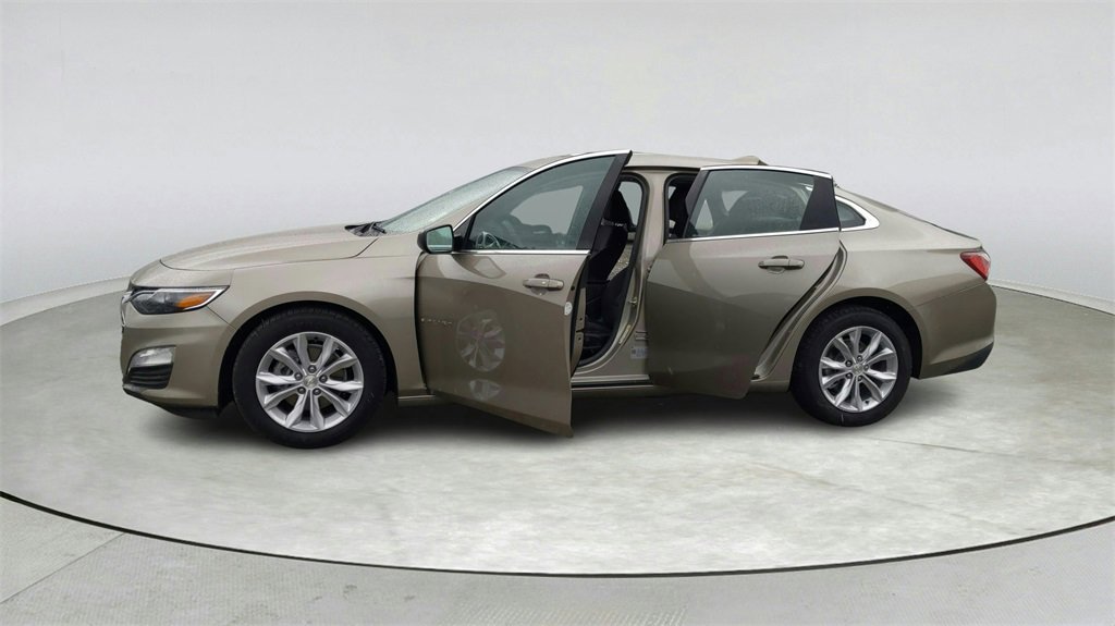 Used 2022 Chevrolet Malibu LT image 11
