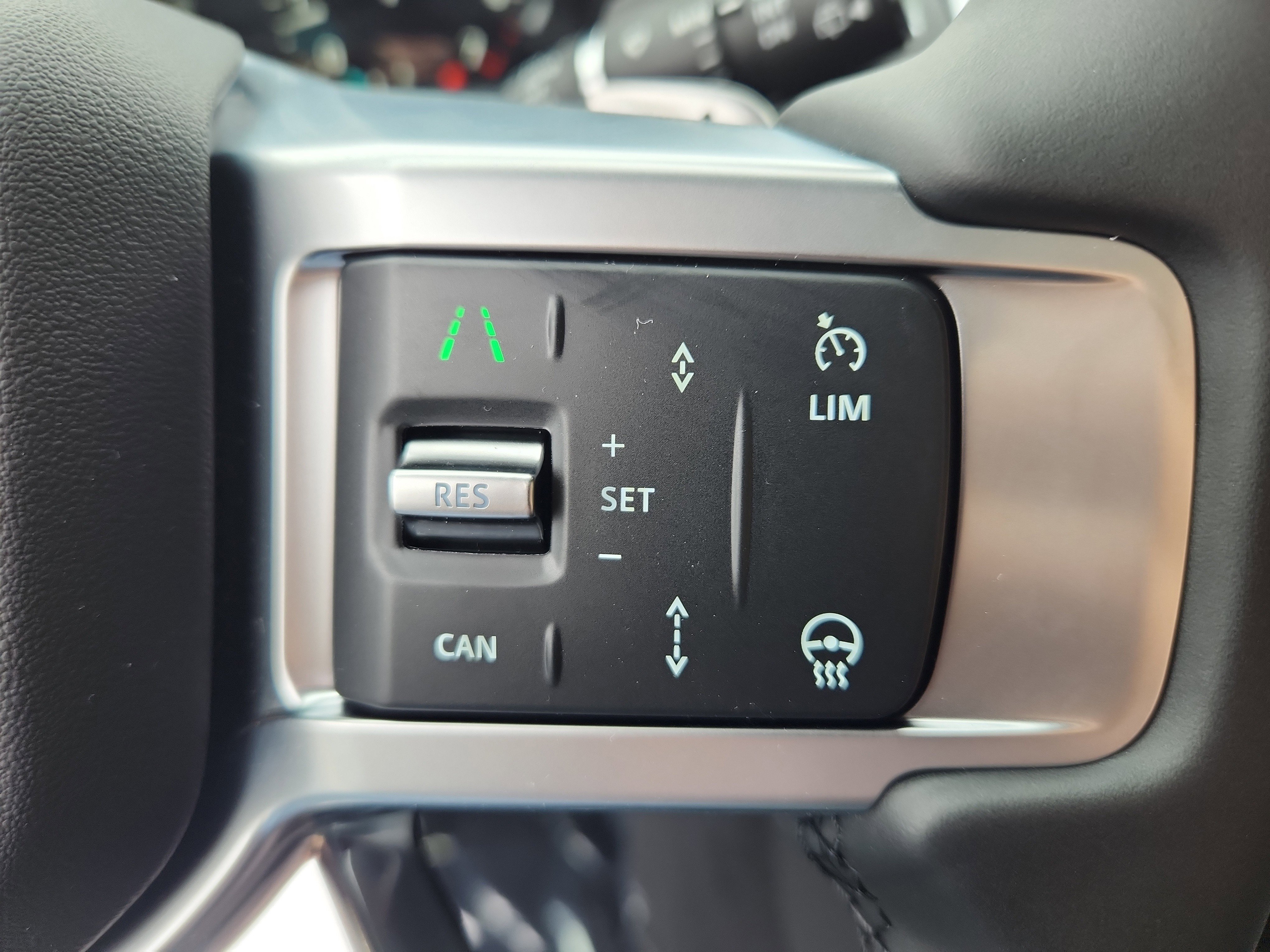 New 2025 Land Rover Discovery S image 20