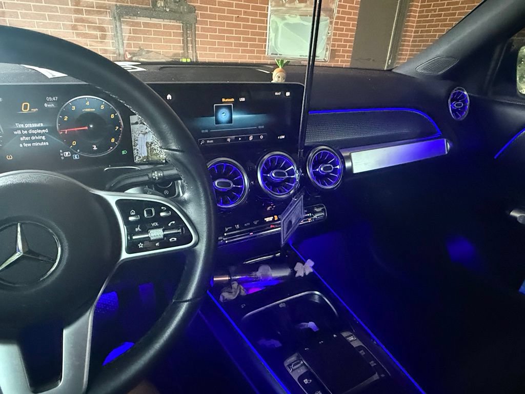 Used 2020 Mercedes-Benz GLB 250 image 6
