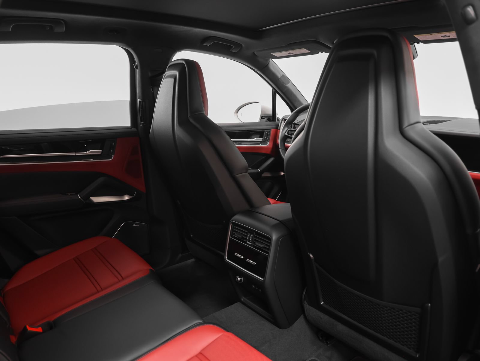 New 2026 Porsche Cayenne Turbo AWD/4WD image 32