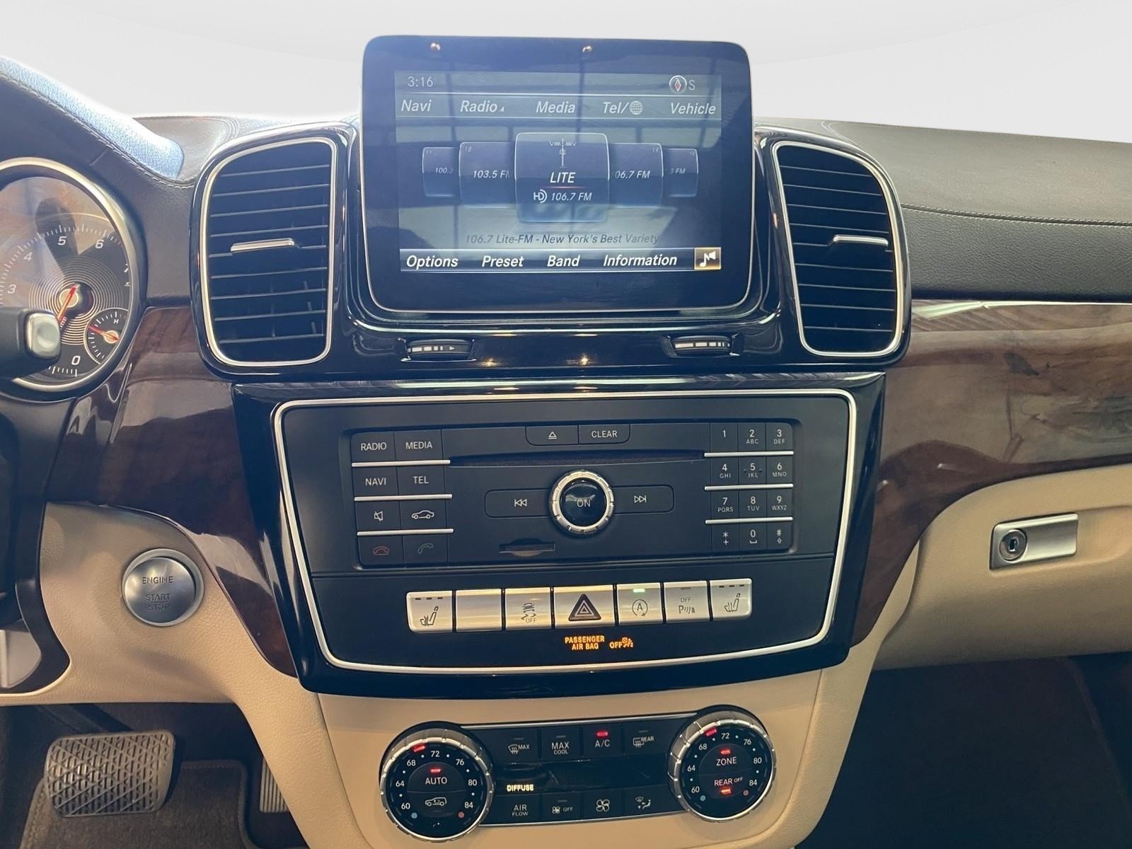 Used 2018 Mercedes-Benz GLS 450 4MATIC image 26