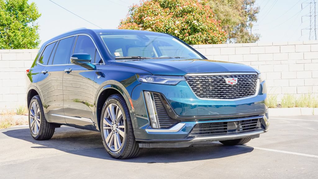 Used 2024 Cadillac XT6 Premium Luxury w/ Technology Package AWD/4WD image 5
