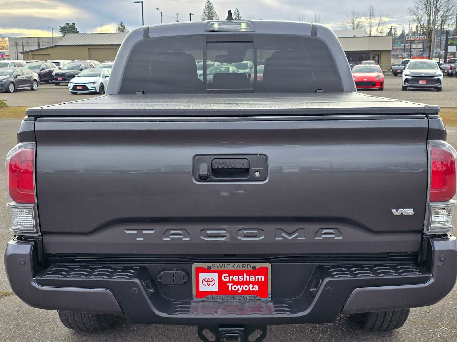 Used 2021 Toyota Tacoma TRD Sport w/ Technology Package image 17