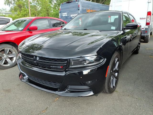 Used 2023 Dodge Charger SXT w/ Blacktop Package RWD image 5