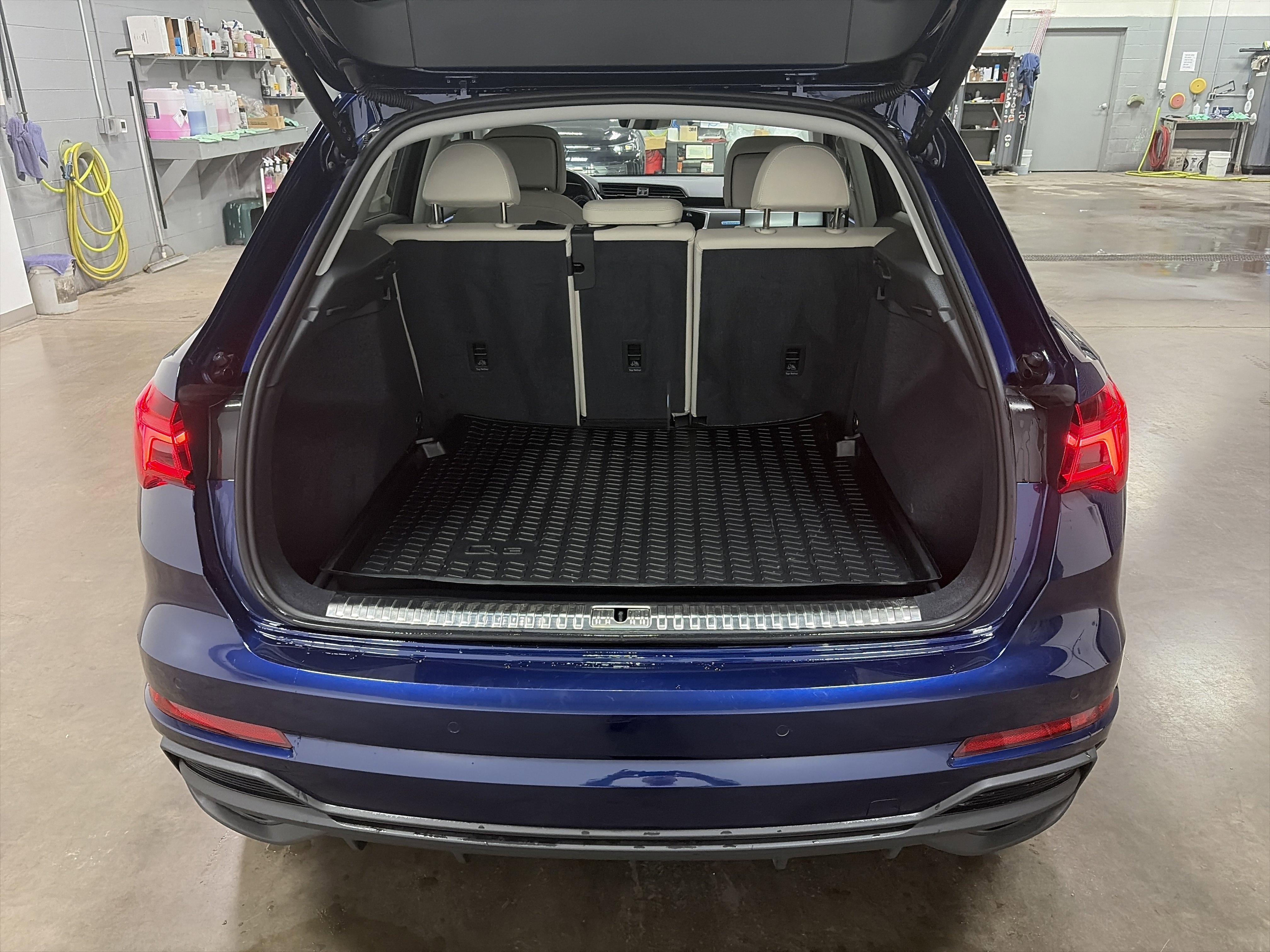 Used 2023 Audi Q3 2.0T Premium Plus AWD/4WD image 32