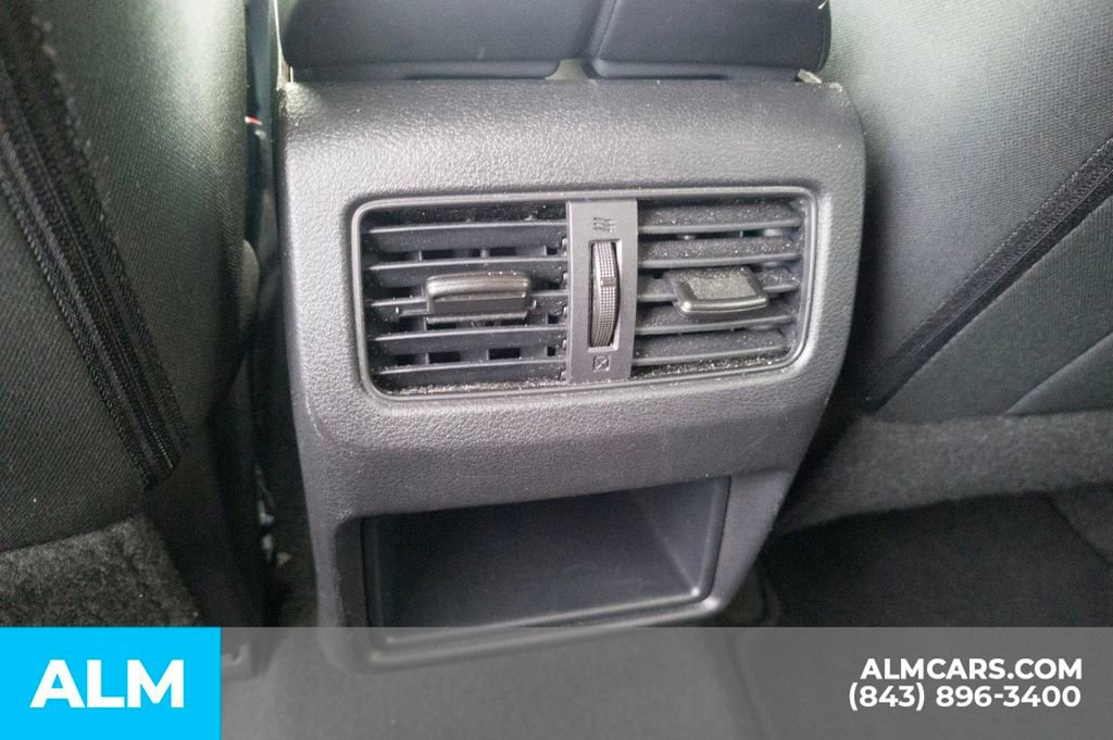 Used 2024 Nissan Rogue S image 23