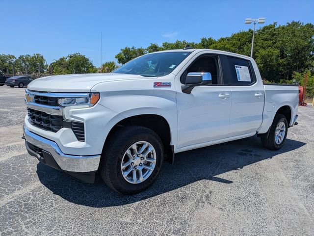 Used 2023 Chevrolet Silverado 1500 LT w/ Z71 Off-Road Package AWD/4WD image 8