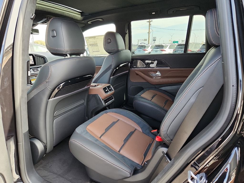 New 2026 Mercedes-Benz GLS 63 AMG 4MATIC image 18