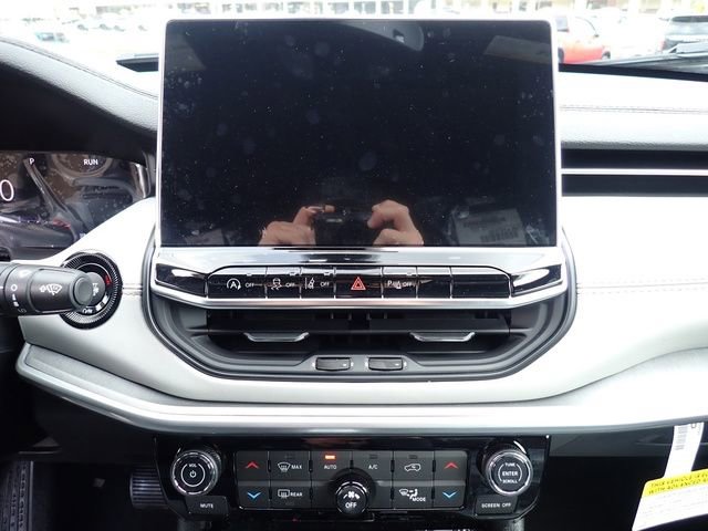 New 2026 Jeep Compass Limited w/ Sun, Sound & Navigation Group AWD/4WD image 21