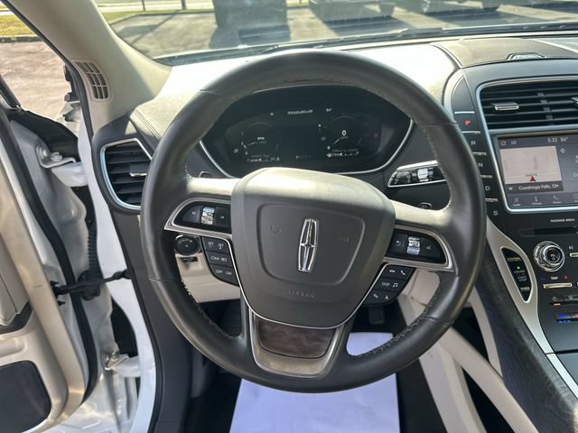 Used 2020 Lincoln Nautilus Reserve AWD/4WD image 13