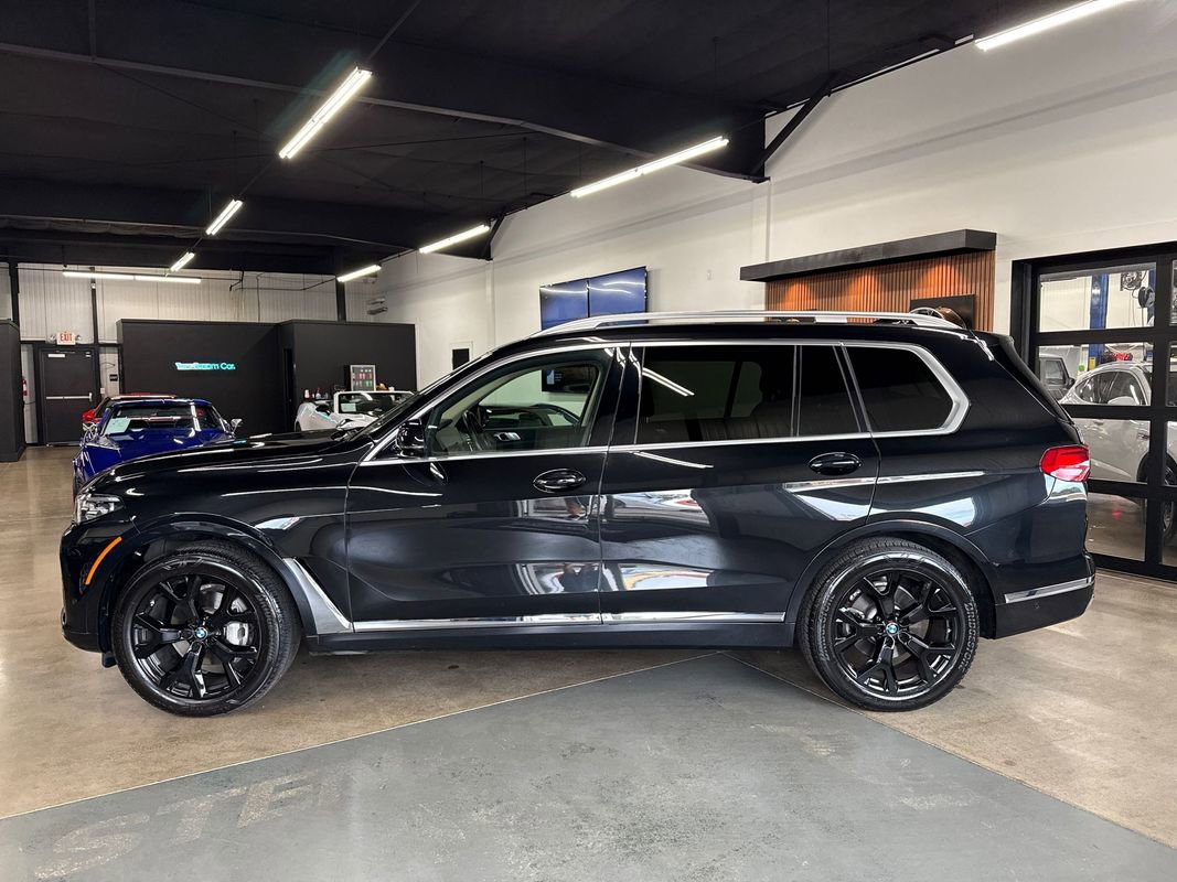 Used 2022 BMW X7 xDrive40i image 3