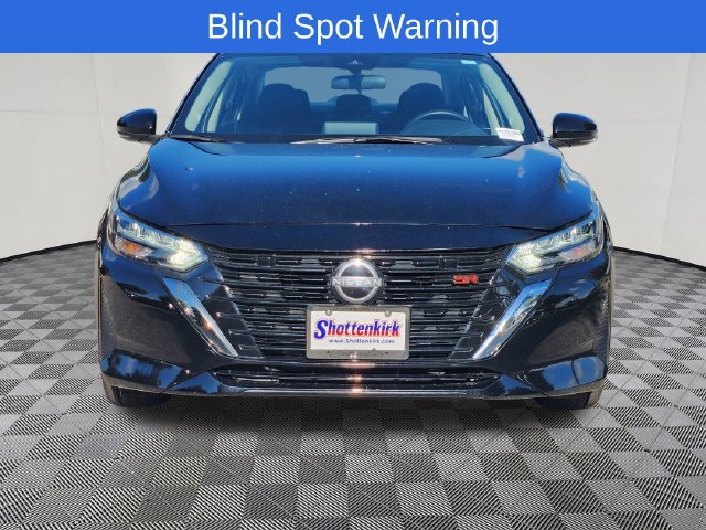 Used 2025 Nissan Sentra SR FWD image 2