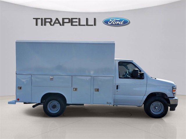 New 2026 Ford E-350 and Econoline 350 Super Duty w/ Power Equipment Group image 4