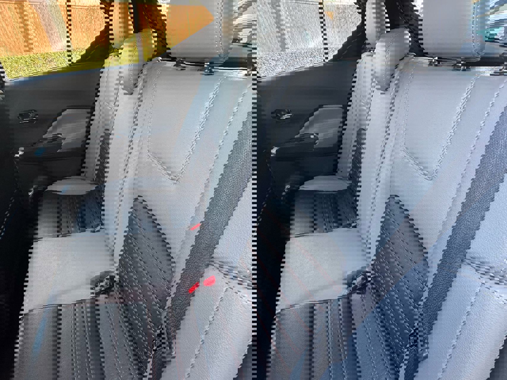 Used 2021 Nissan Kicks SR w/ SR Premium Package image 26