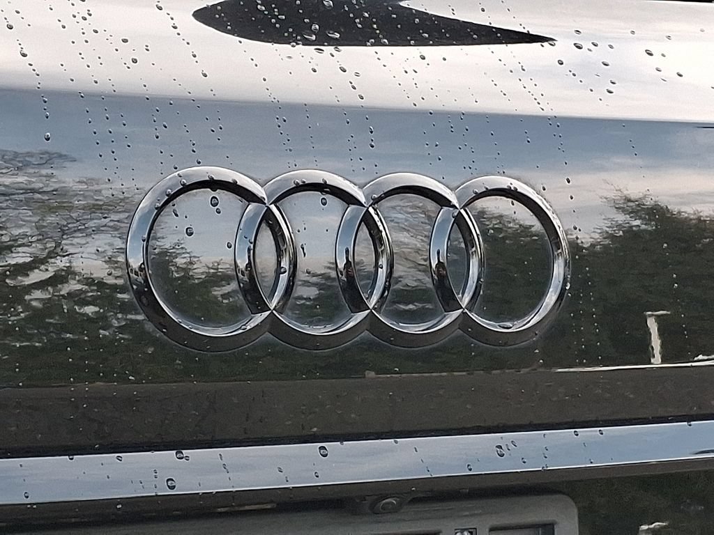 Used 2023 Audi SQ7 Prestige w/ Sport Package AWD/4WD image 30
