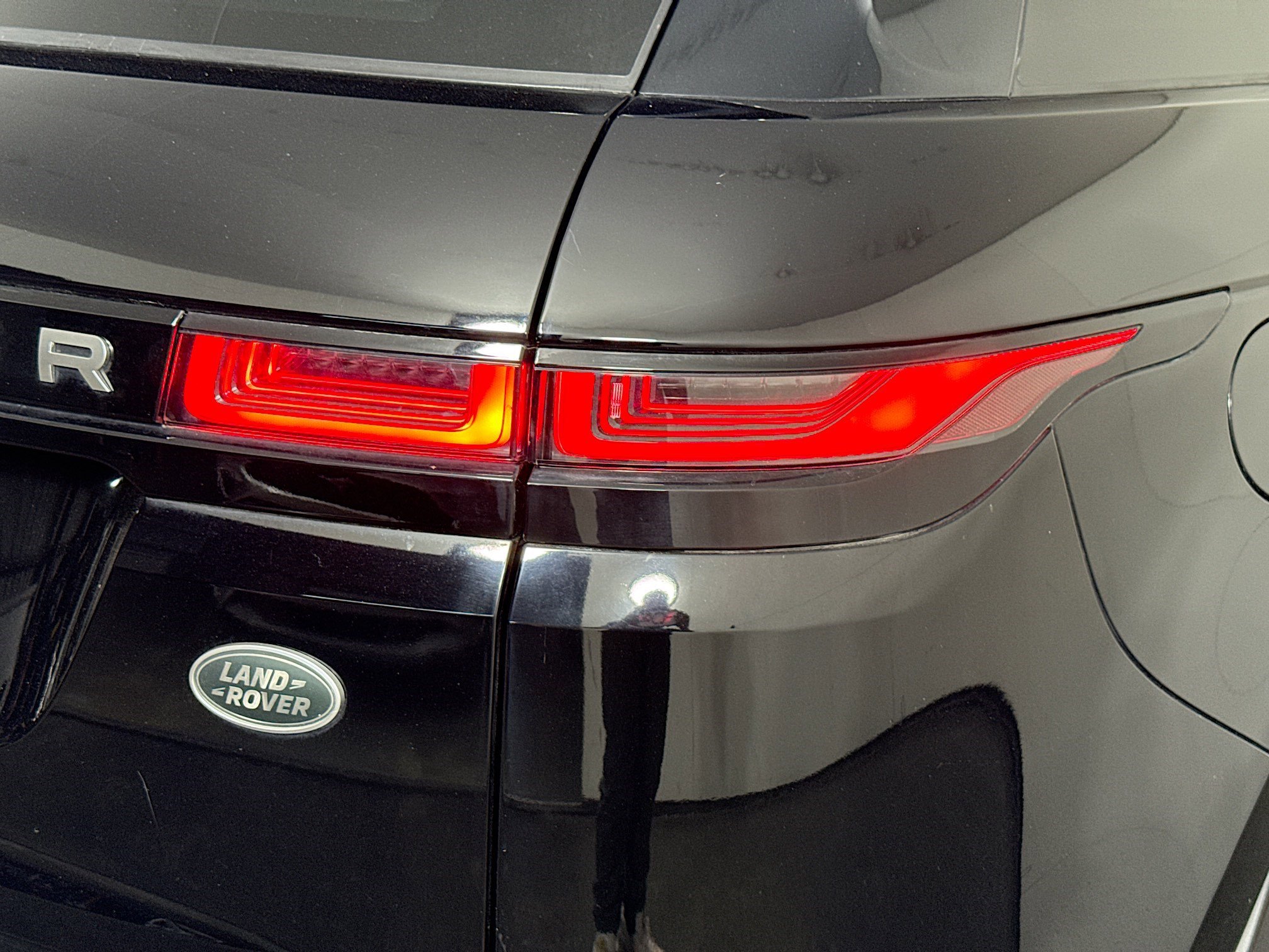 Used 2020 Land Rover Range Rover Evoque S image 34