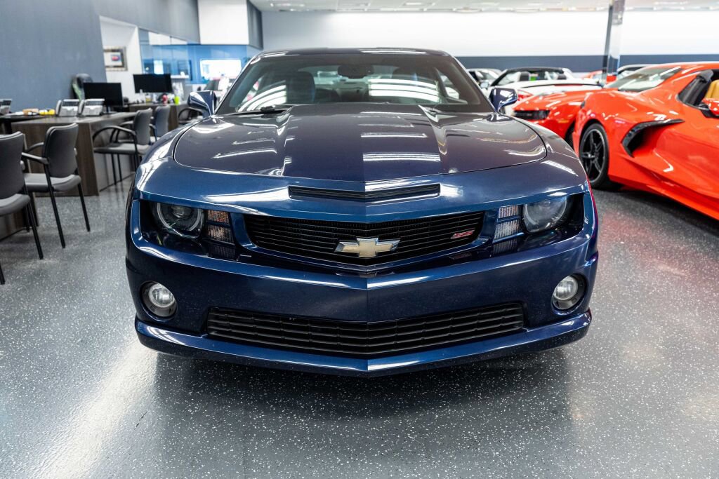 Used 2011 Chevrolet Camaro SS w/ RS Package image 2