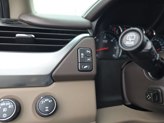Used 2017 Chevrolet Suburban Premier AWD/4WD image 22