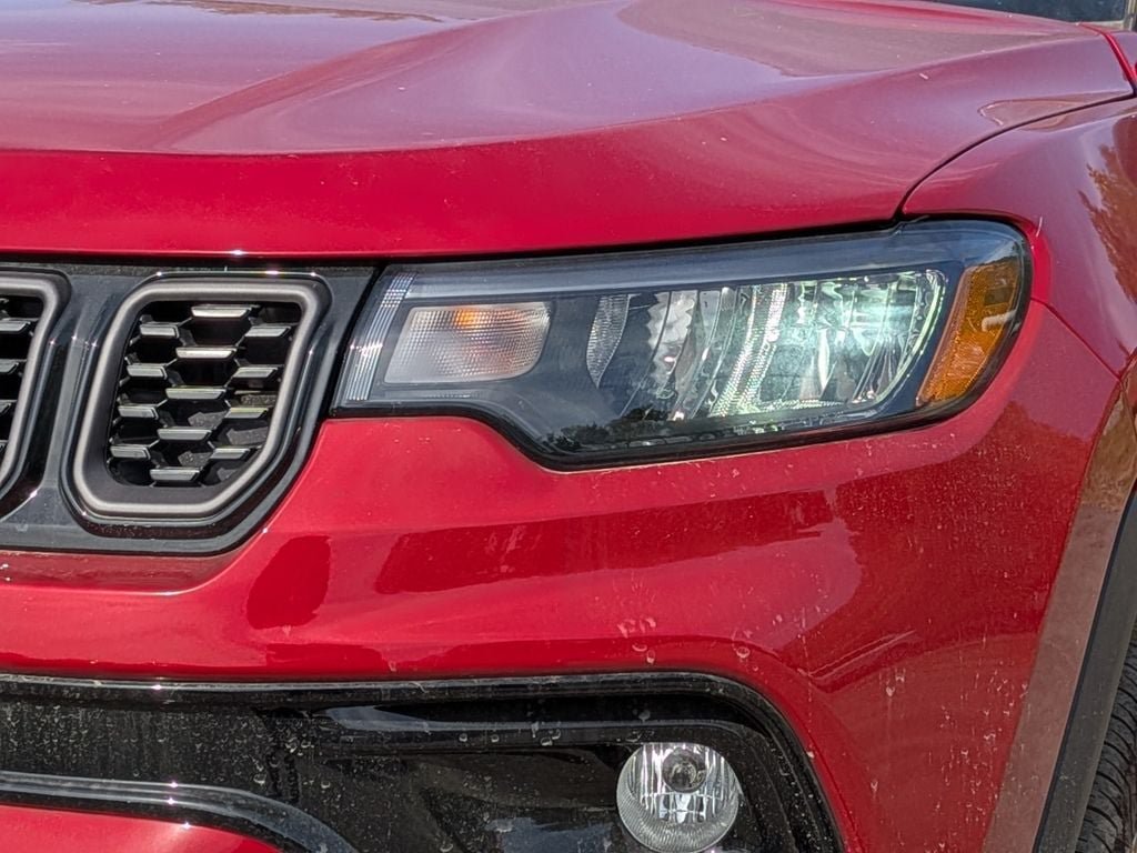 New 2026 Jeep Compass Limited w/ Sun, Sound & Navigation Group AWD/4WD image 9