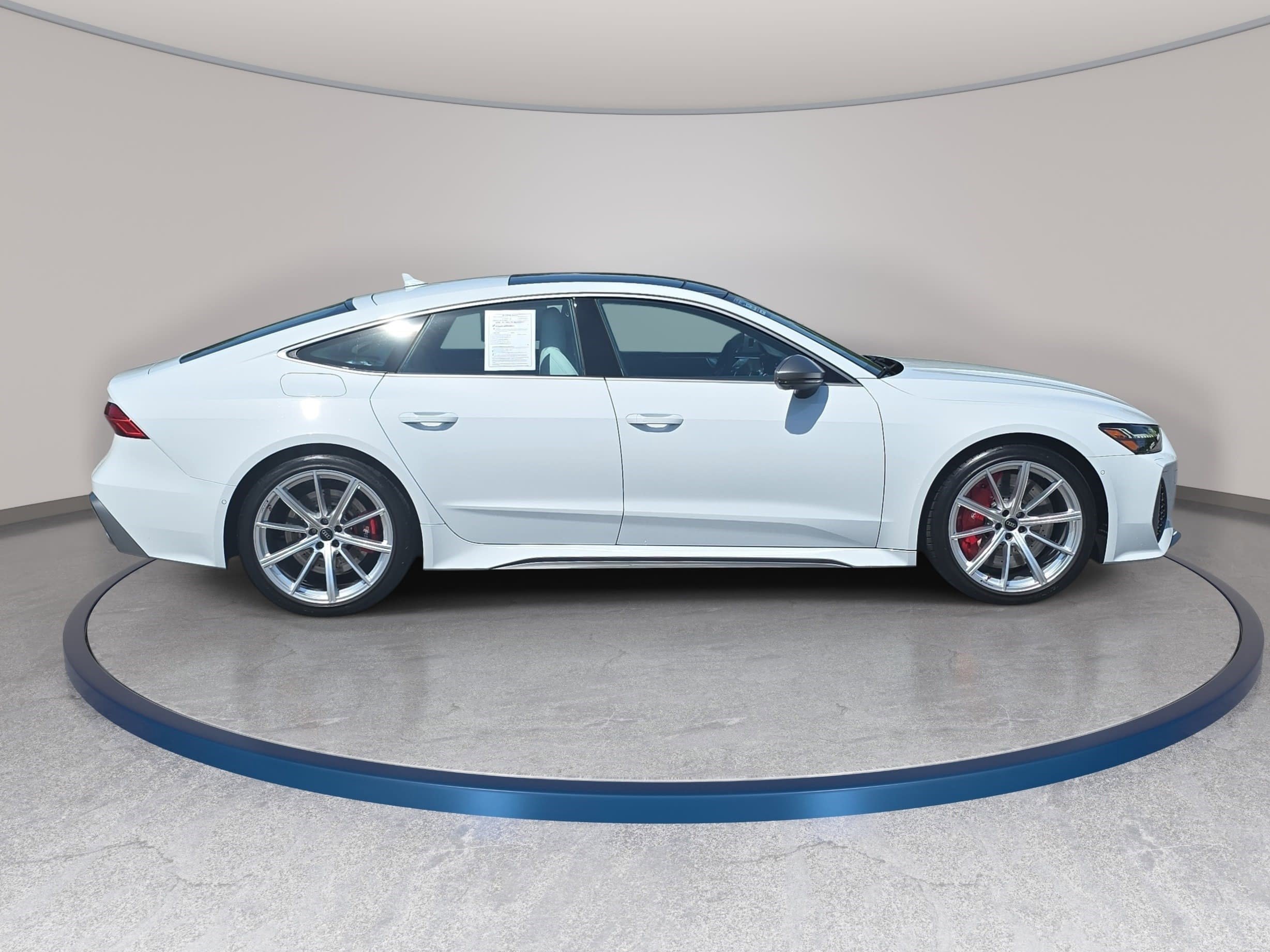 Used 2025 Audi RS 7 Performance image 4