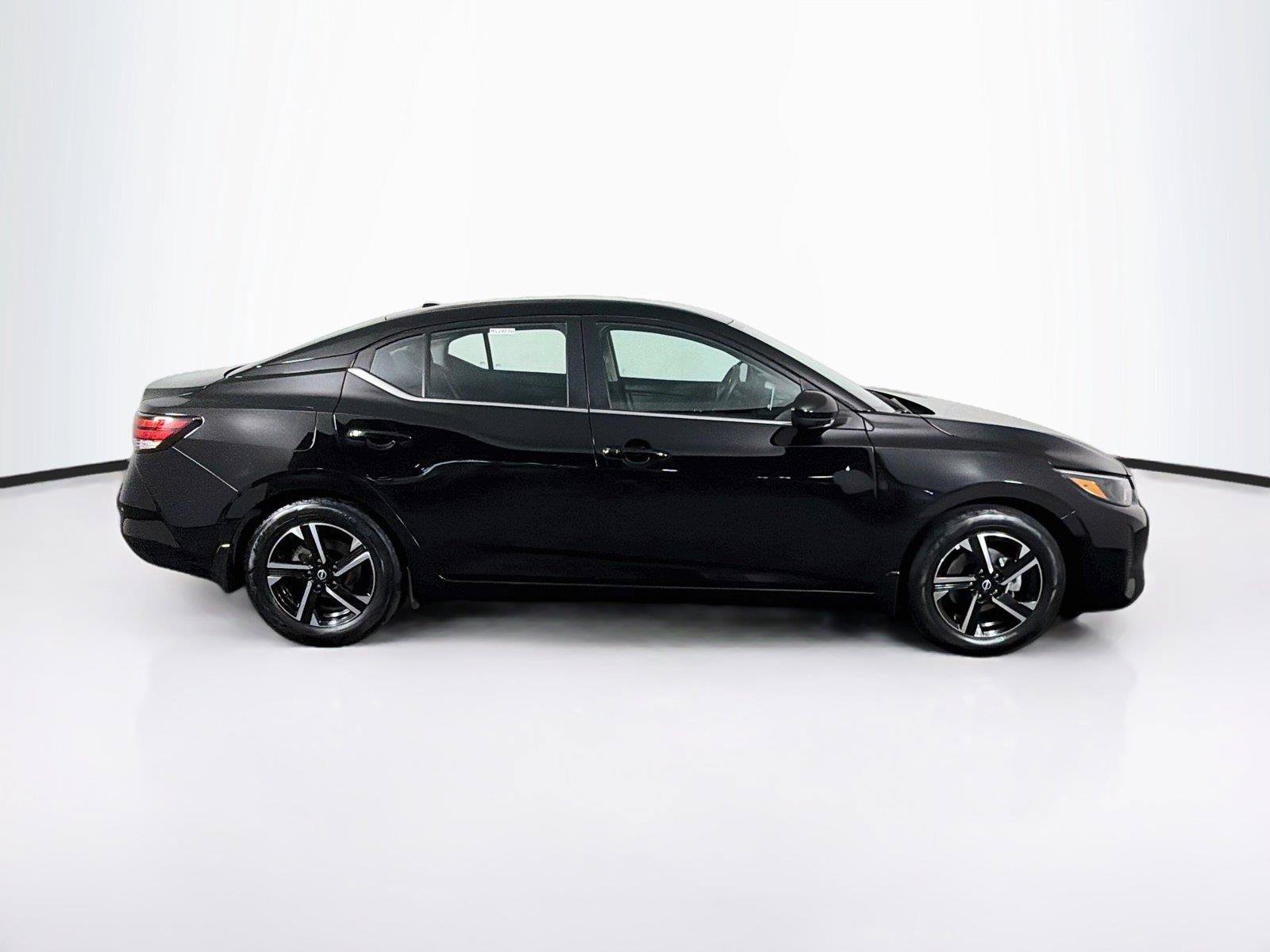 Used 2025 Nissan Sentra SV FWD image 12