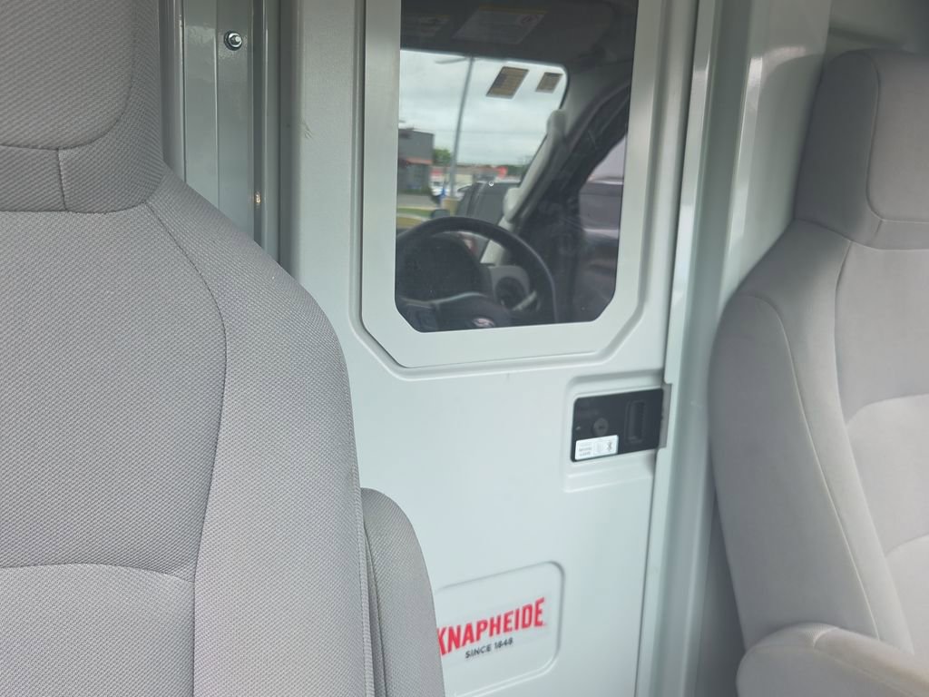 Used 2024 Ford E-450 and Econoline 450 Super Duty w/ Power Windows & Locks Group RWD image 16