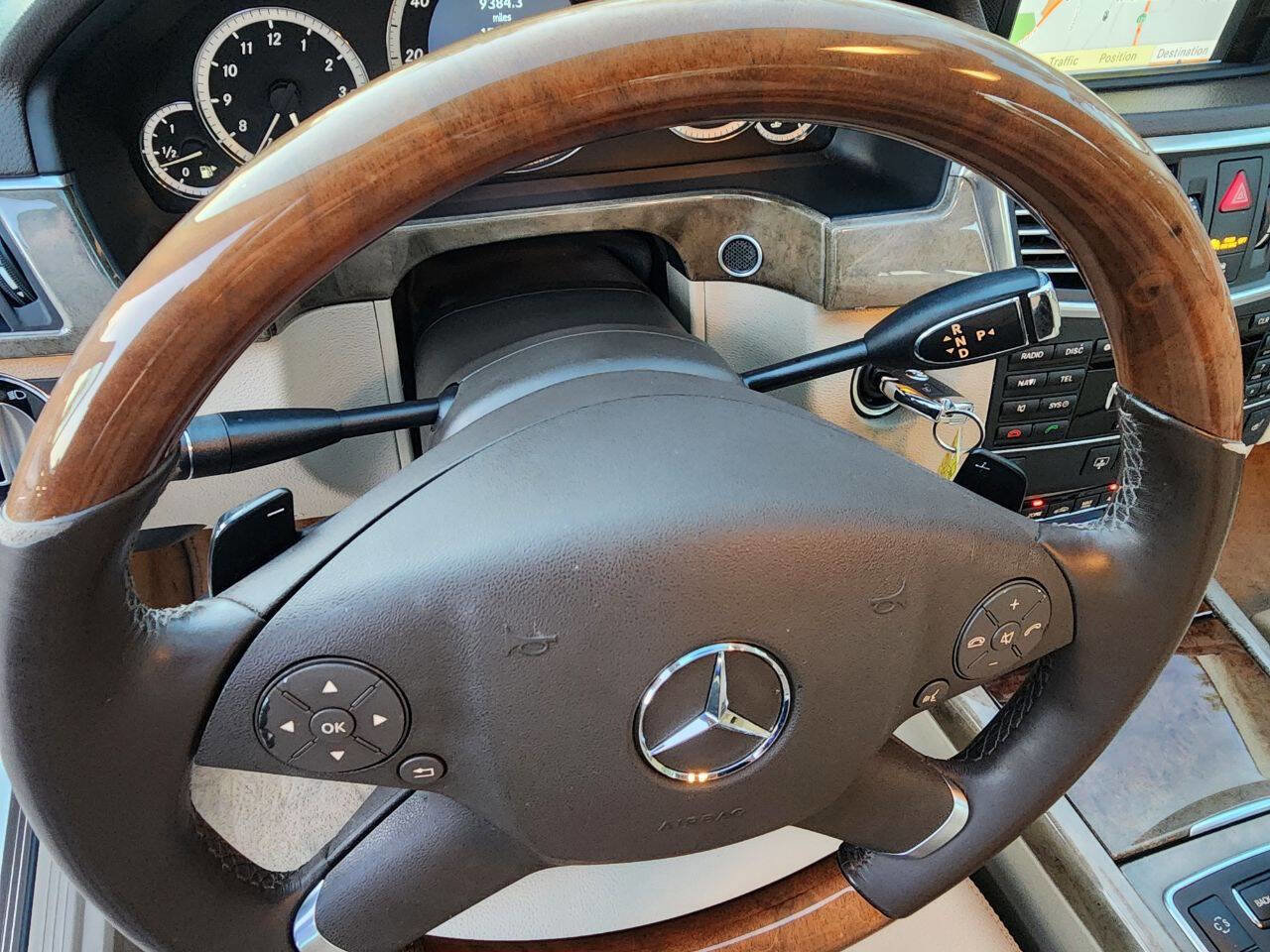 Used 2010 Mercedes-Benz E 350 Sedan image 28