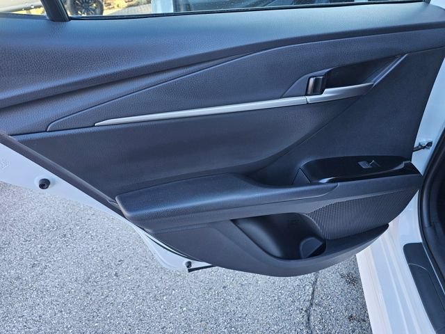 Used 2026 Toyota Camry SE FWD image 23