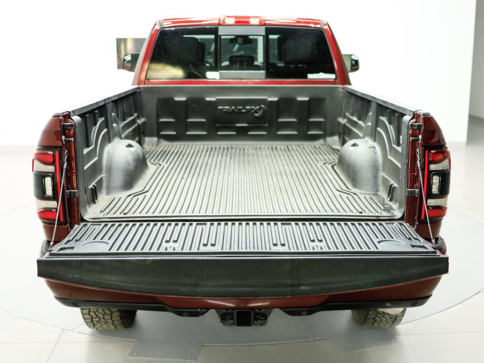 Used 2022 RAM 3500 Laramie w/ Night Edition image 7