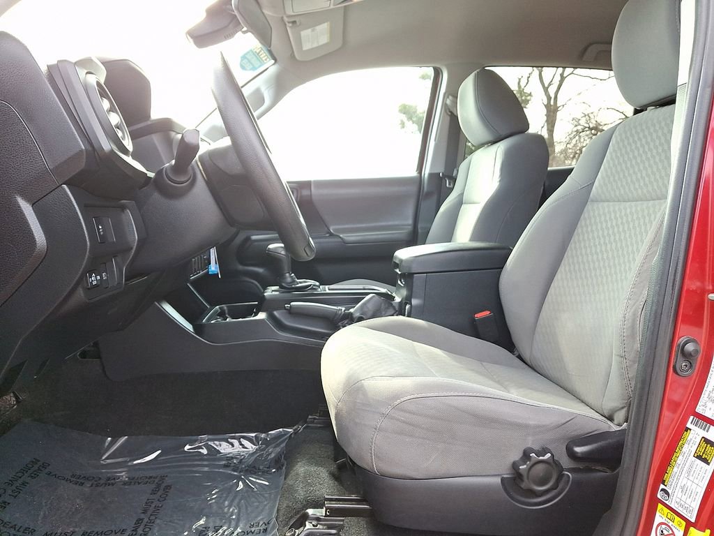 Used 2020 Toyota Tacoma SR image 12