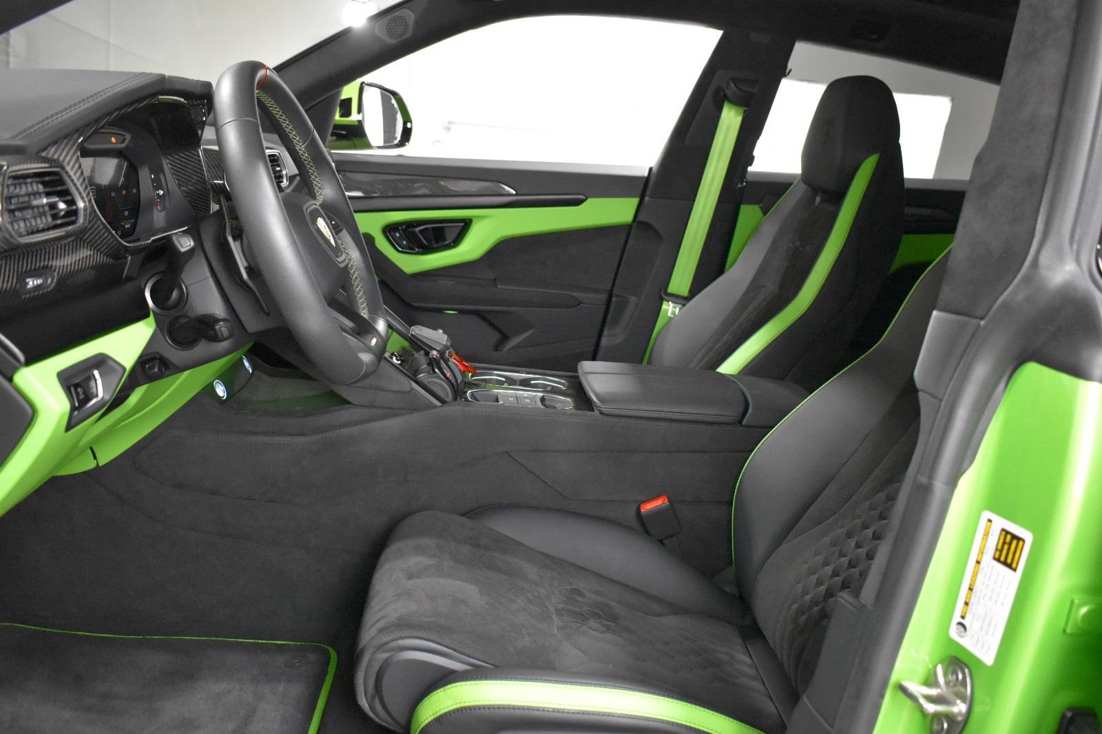 Used 2024 Lamborghini Urus S AWD/4WD image 24