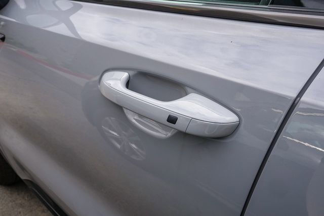 Certified 2023 Kia Sorento EX w/ Panoramic Sunroof Package image 9