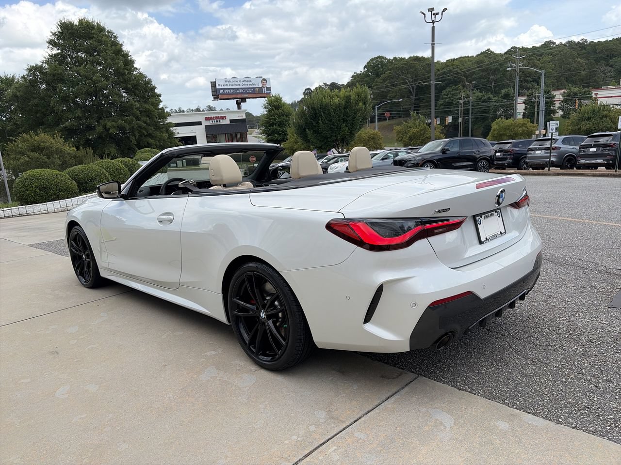 Used 2024 BMW 430i xDrive Convertible w/ M Sport Package AWD/4WD image 6