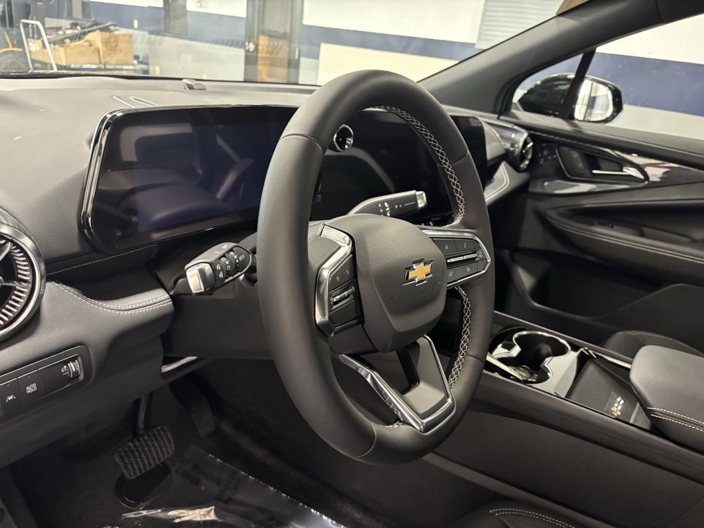 New 2025 Chevrolet Blazer EV LT image 14
