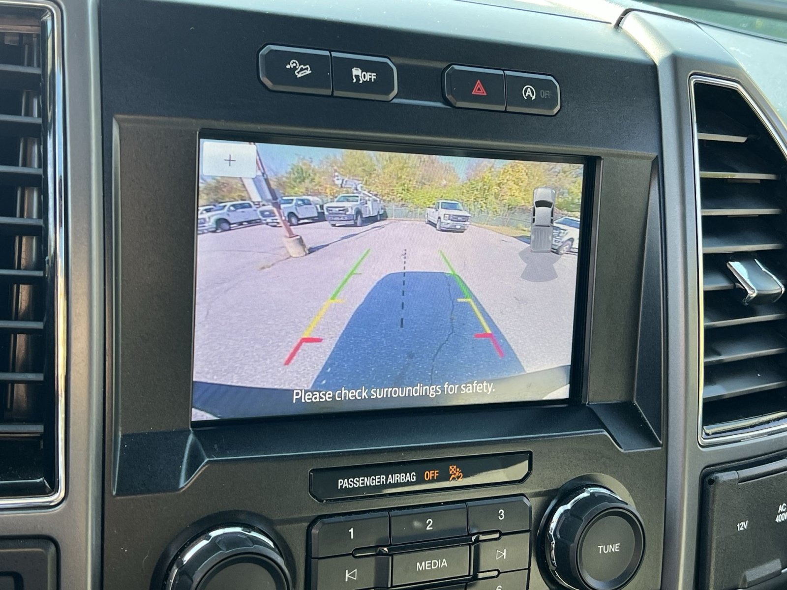 Certified 2019 Ford F150 XLT w/ Equipment Group 302A Luxury AWD/4WD image 19