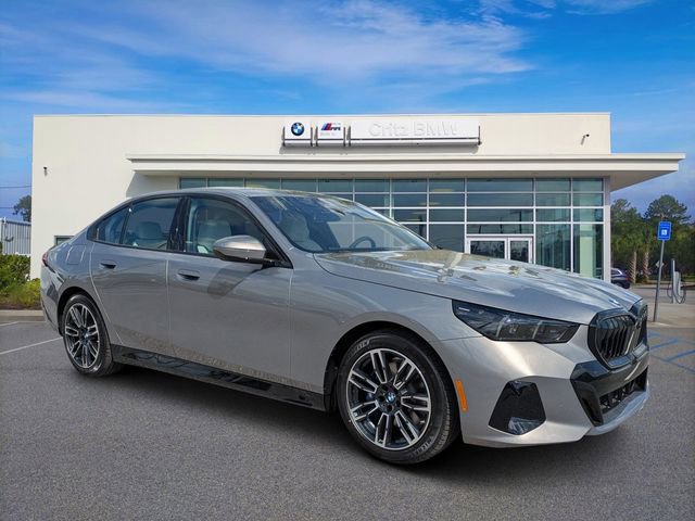 New 2026 BMW 530i xDrive w/ M Sport Package