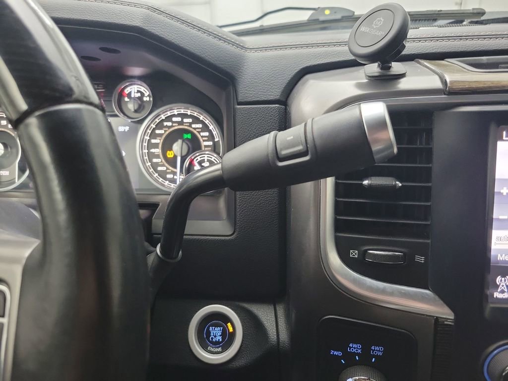 Used 2015 RAM 2500 Limited image 29