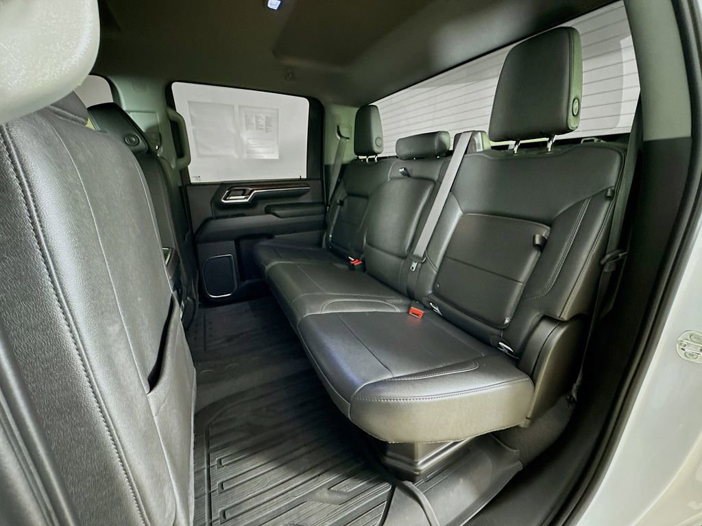 Used 2024 GMC Sierra 2500 SLT w/ SLT Convenience Package image 22