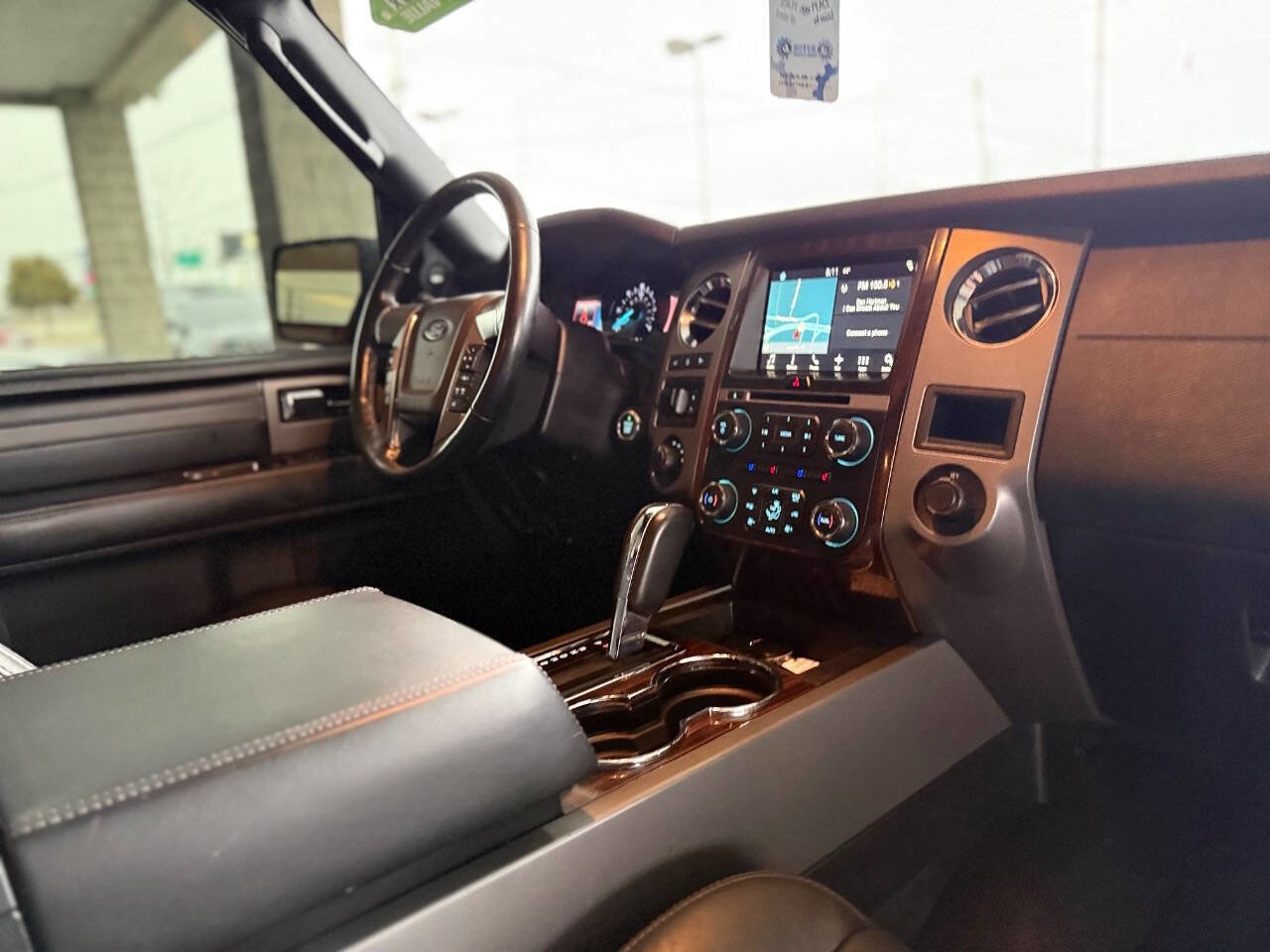 Used 2016 Ford Expedition Platinum image 46