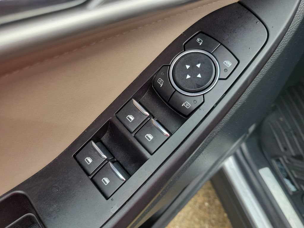 Used 2020 Ford Explorer Limited RWD image 13
