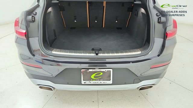 Used 2025 BMW X4 xDrive30i AWD/4WD image 14