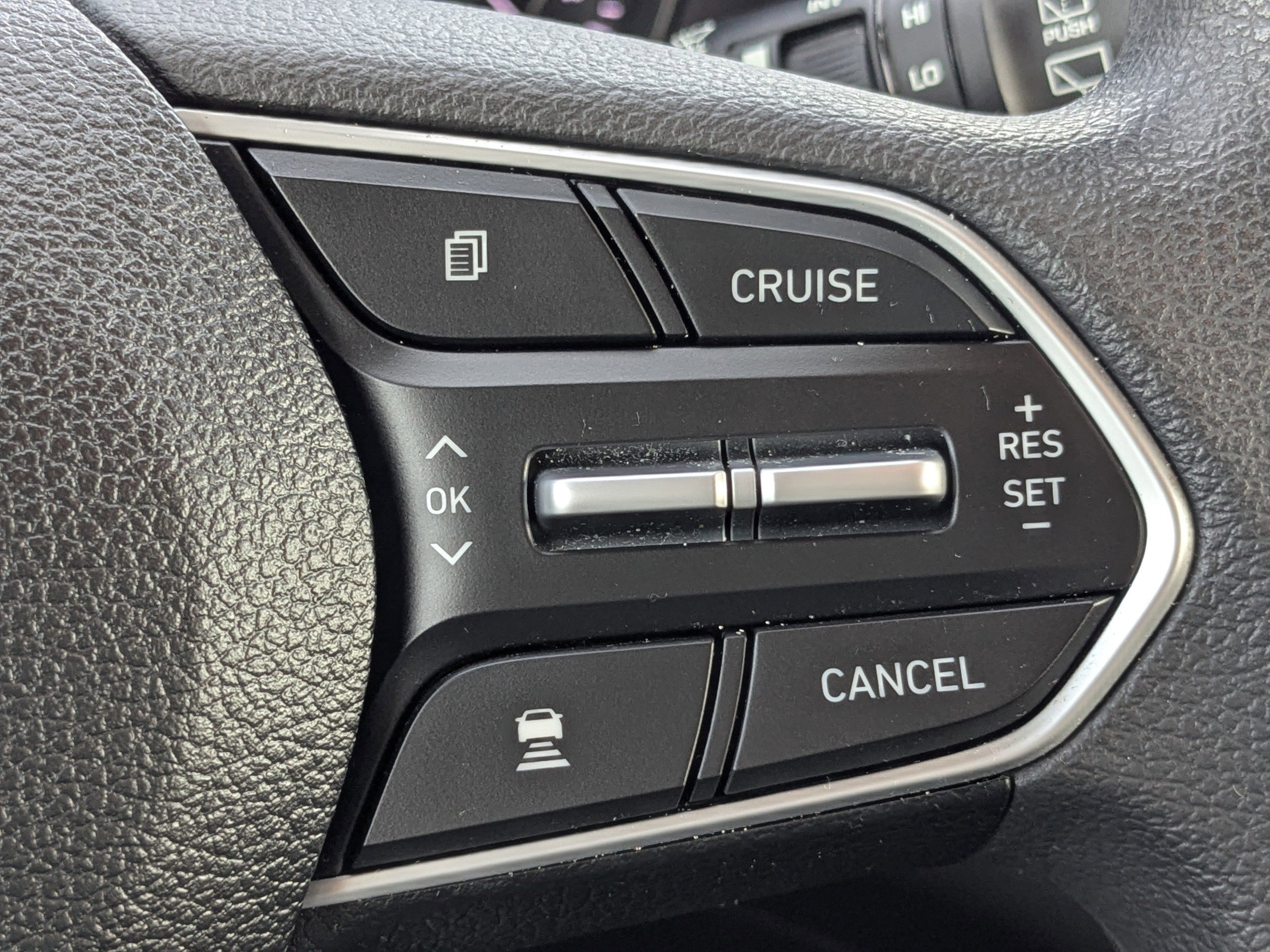 Used 2020 Hyundai Santa Fe SEL w/ Cargo Package image 25