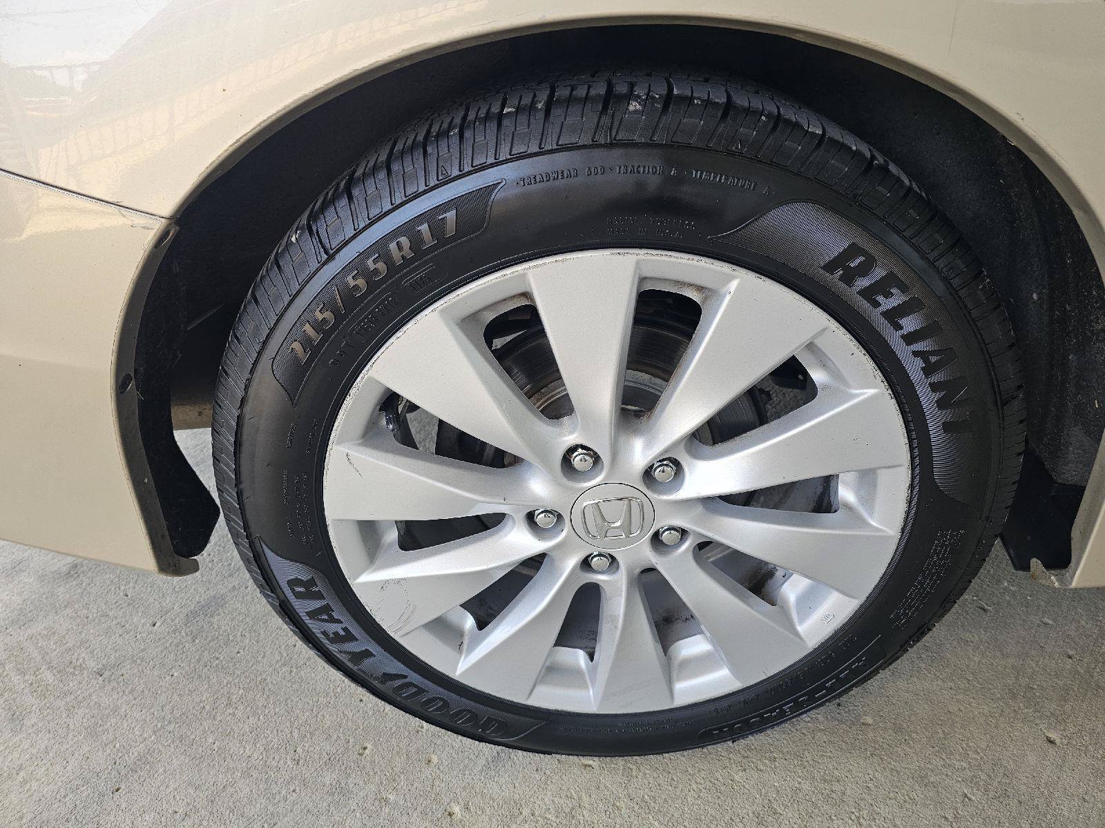 Used 2014 Honda Accord EX image 10