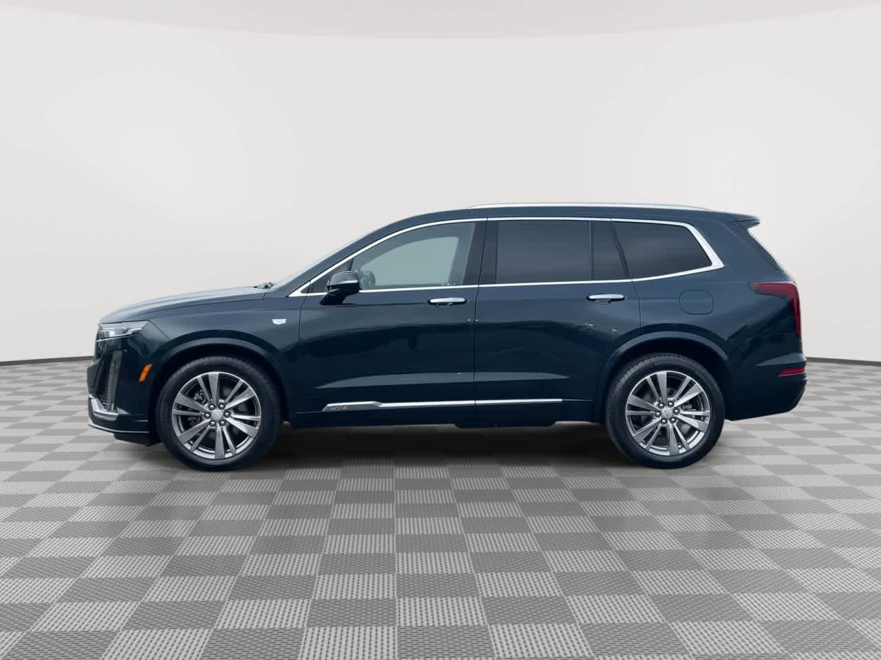 Used 2024 Cadillac XT6 Premium Luxury w/ LPO, Floor Liner Package image 5